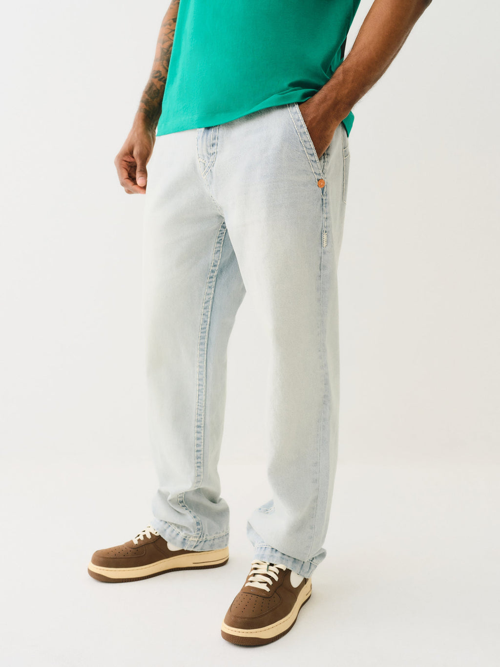 True Religion Blue Collar Super T Bobby 32In Optic Stone Light Wash