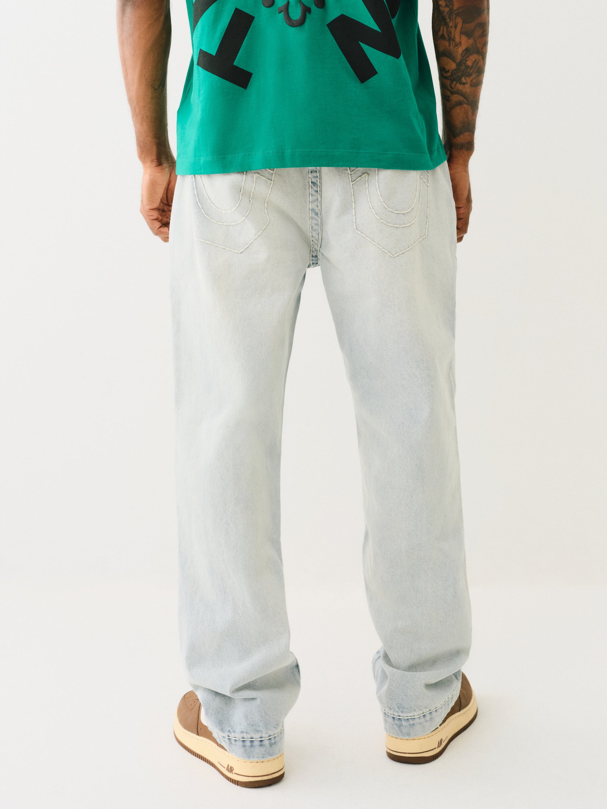 True Religion Blue Collar Super T Bobby 32In Optic Stone Light Wash