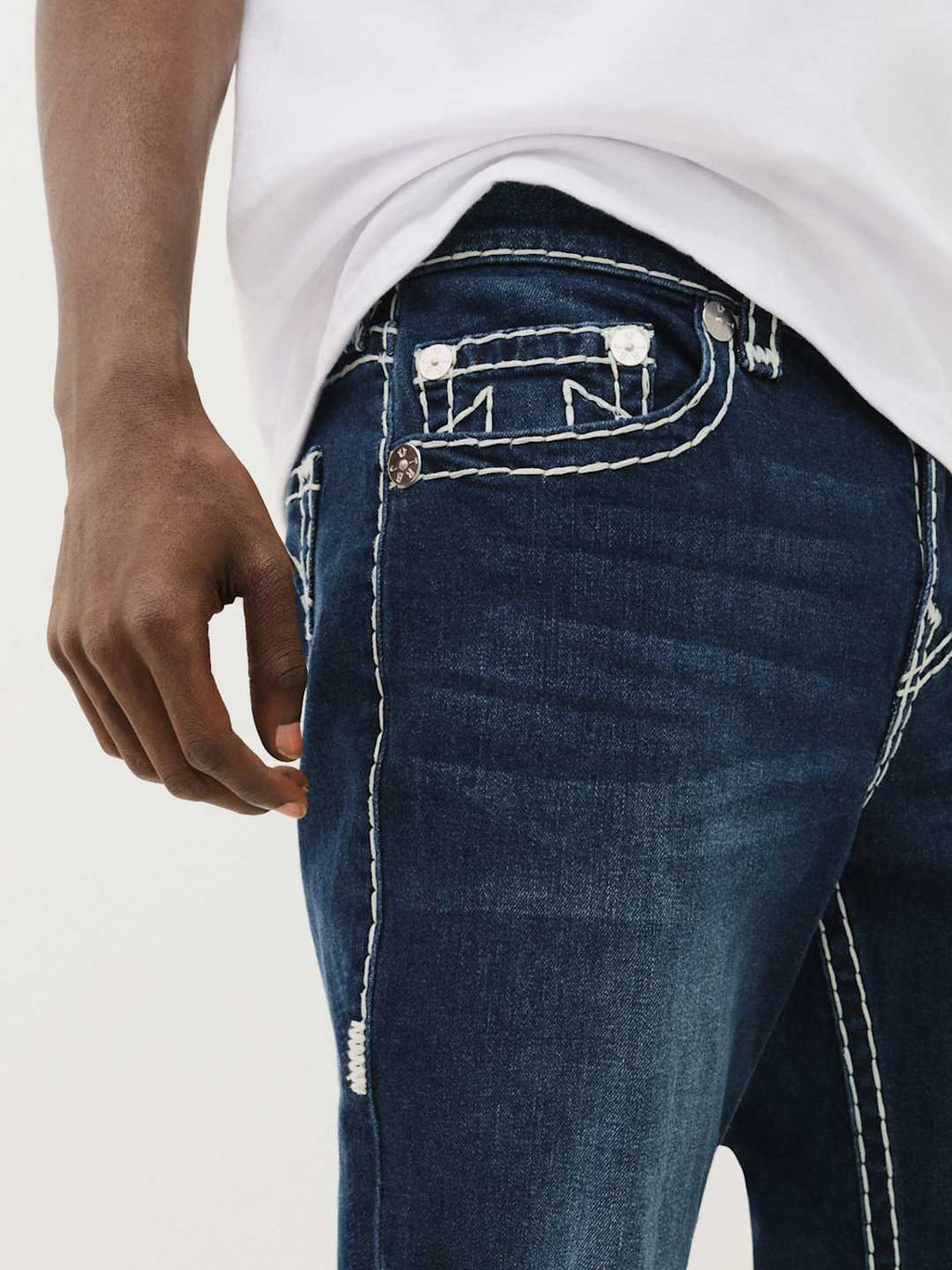 True Religion Jeans Rocco Super T NF 32 Inseam Damon Dark Wash