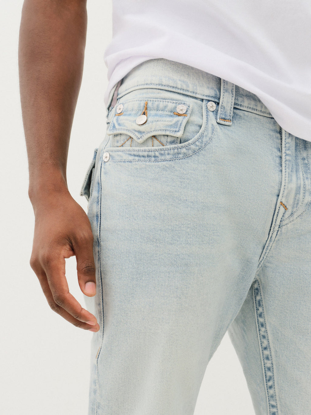 True Religion Rocco Sn Flap 32 Inseam Drover Light Wash