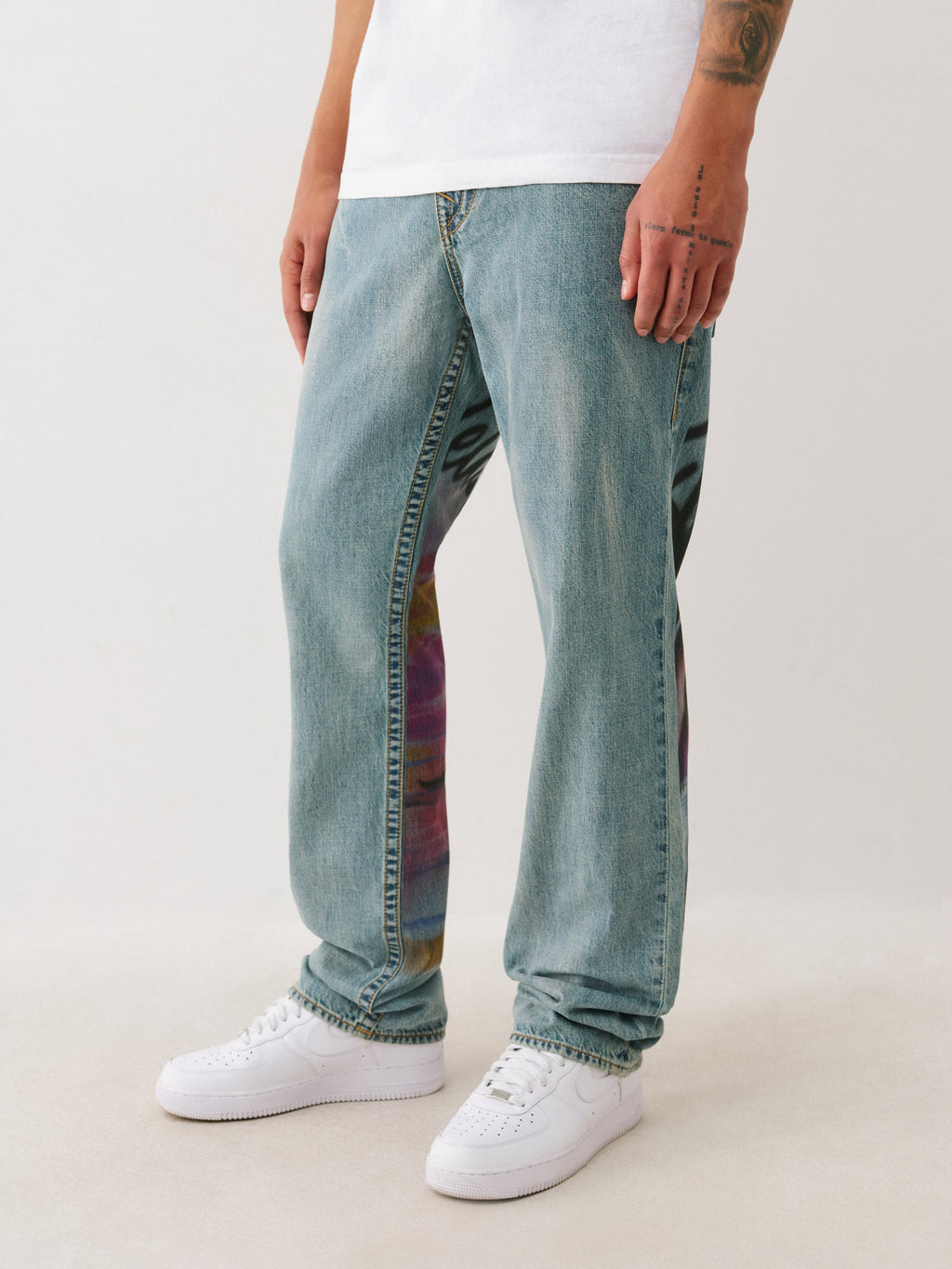 True Religion Airbrush Ricky Sn Flap 34In Buffalo Trail Light Wash