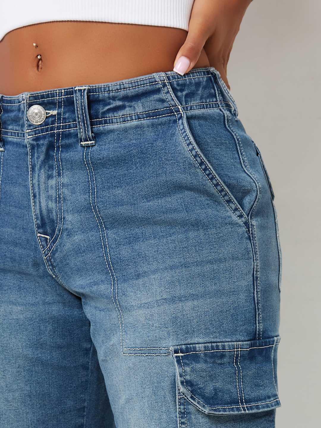 True Religion Ladies Jeans Cargo SN Straight Medium Wintry Wash