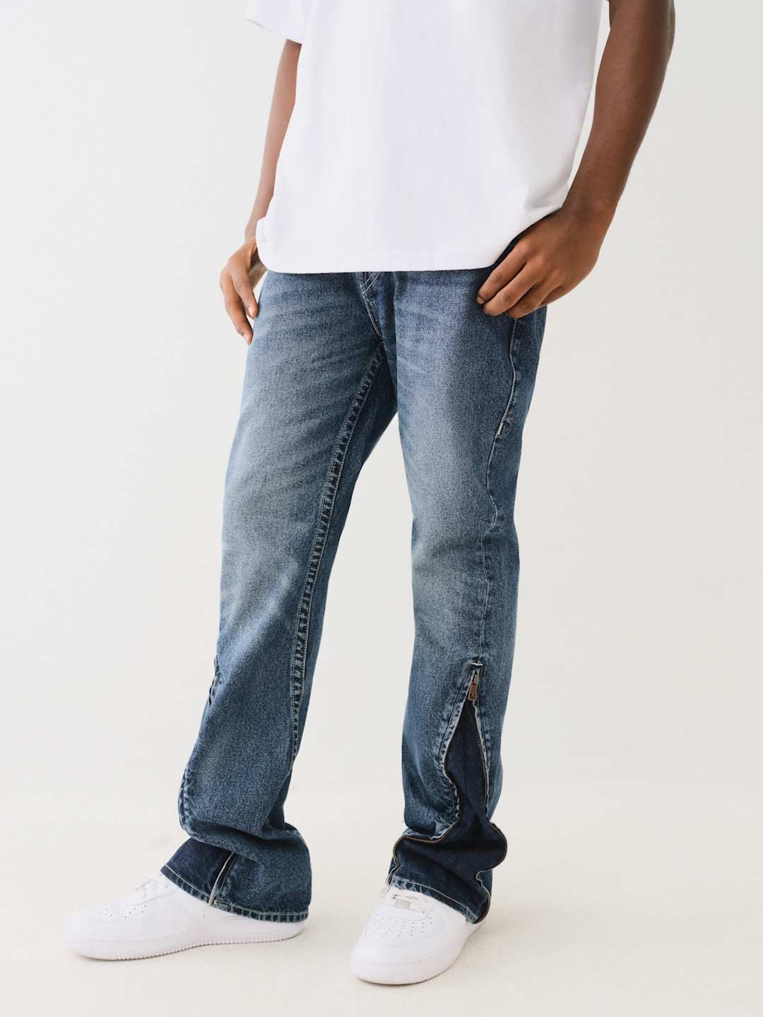 True Religion Jean SN Rocco FLP Convertible Flare Ventura Dark Wash